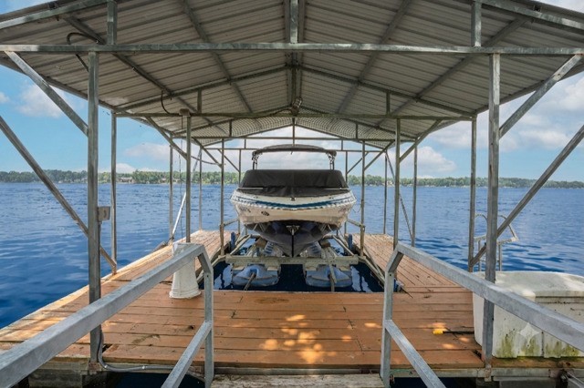 389 Green Harbor Rd