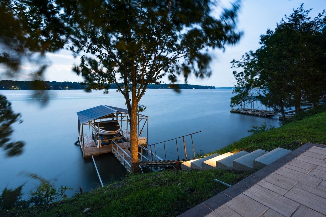 389 Green Harbor Rd