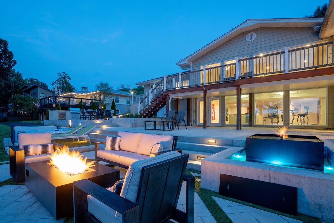 389 Green Harbor Rd