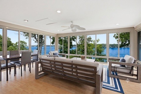 389 Green Harbor Rd