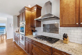389 Green Harbor Rd