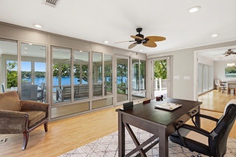 389 Green Harbor Rd