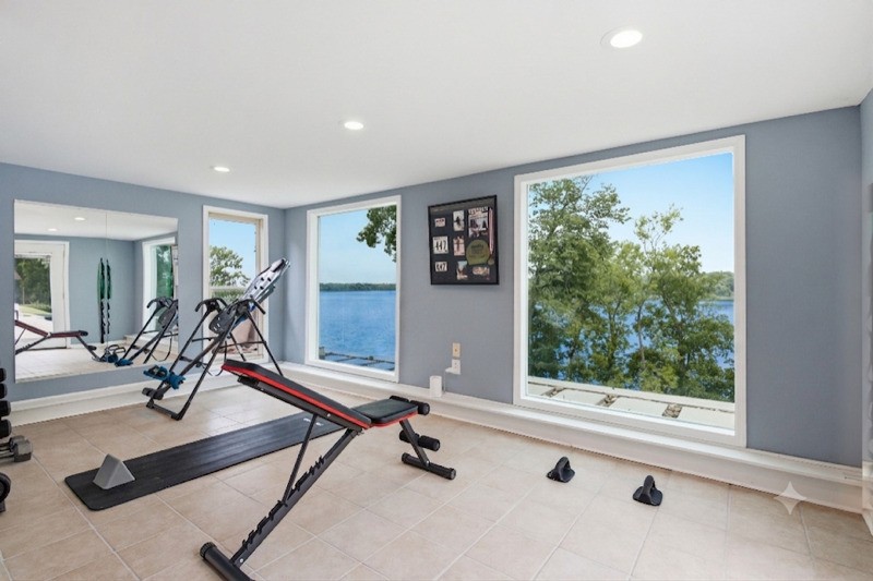 389 Green Harbor Rd