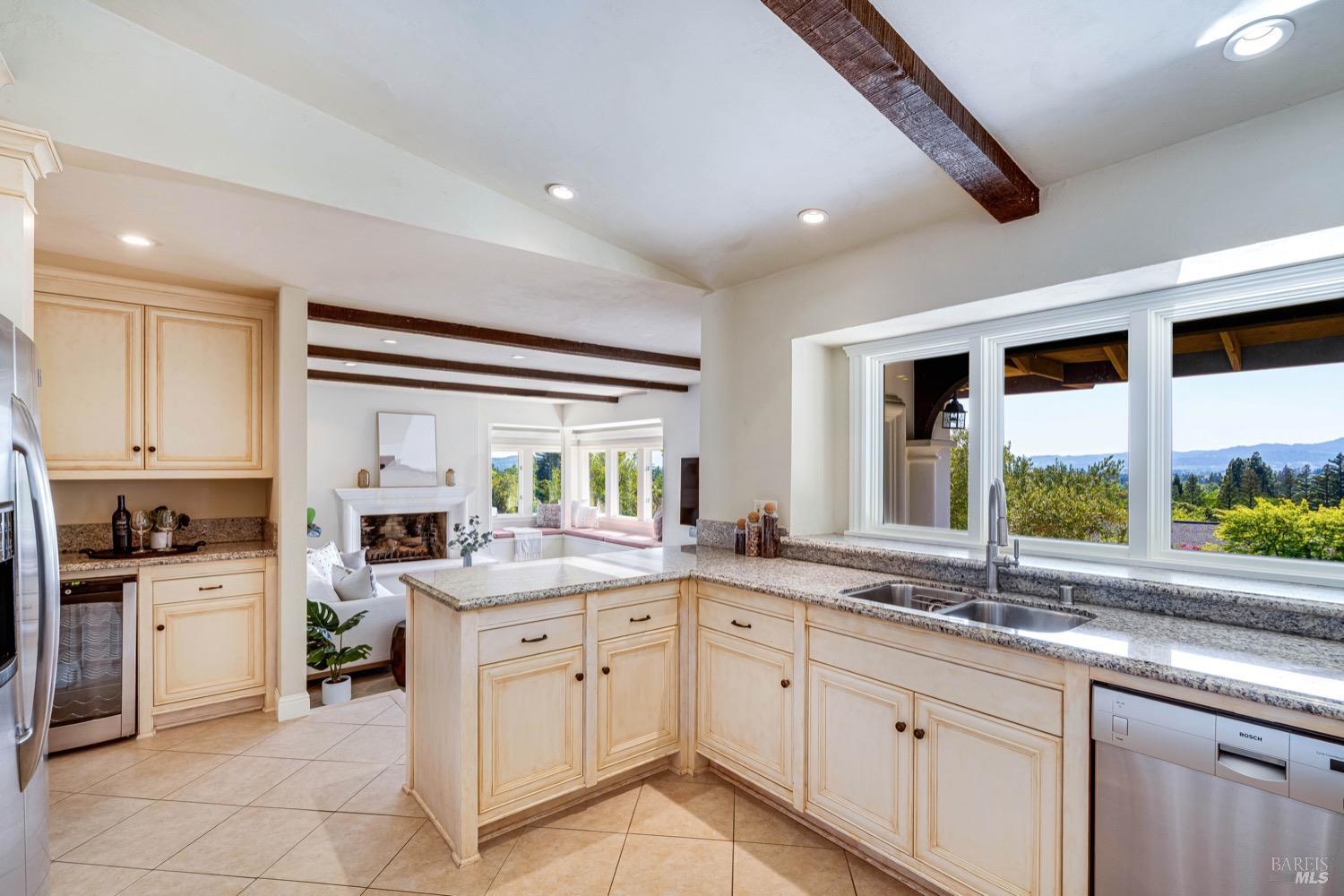 14 Maui Way