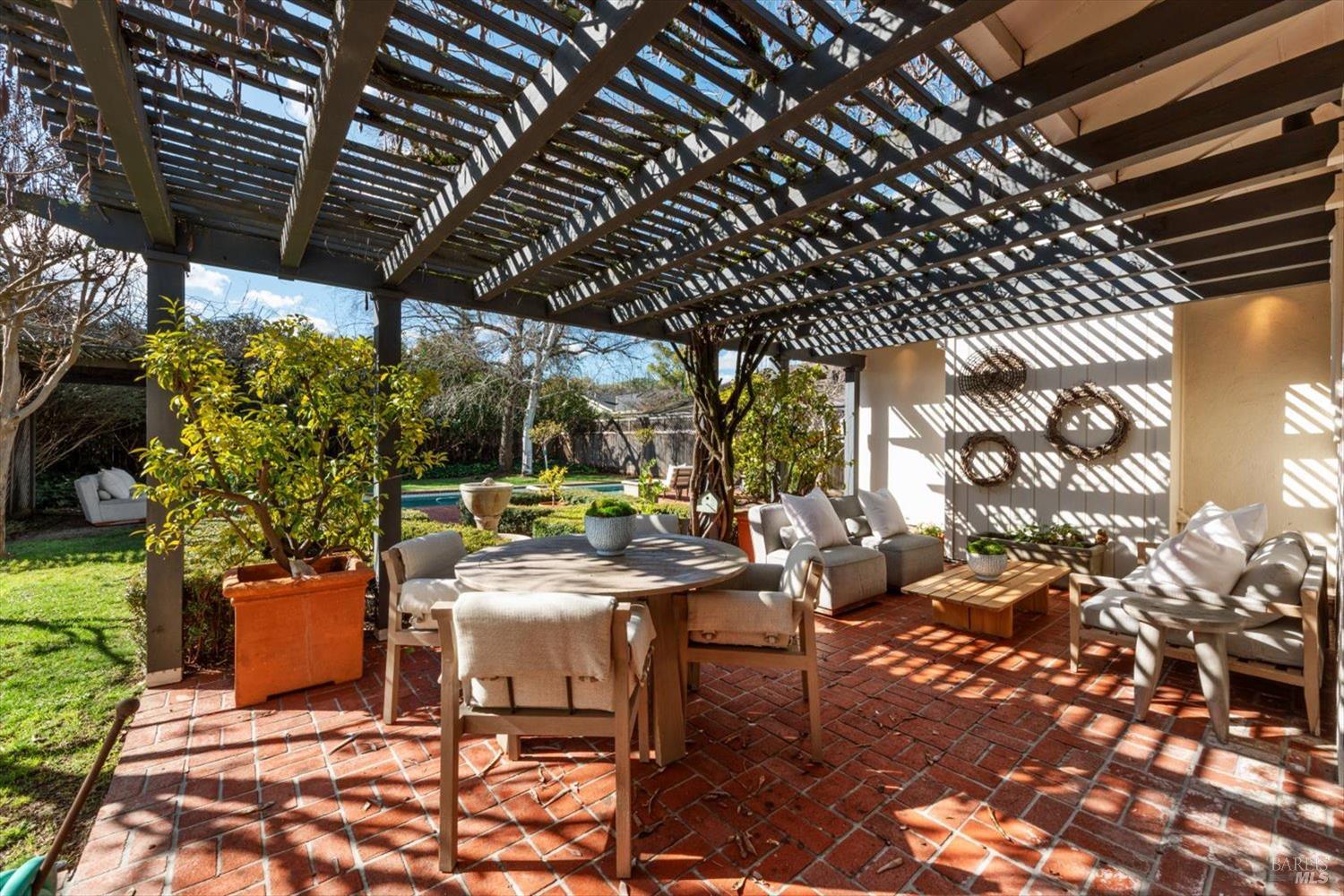 1841 Spring Mountain Road