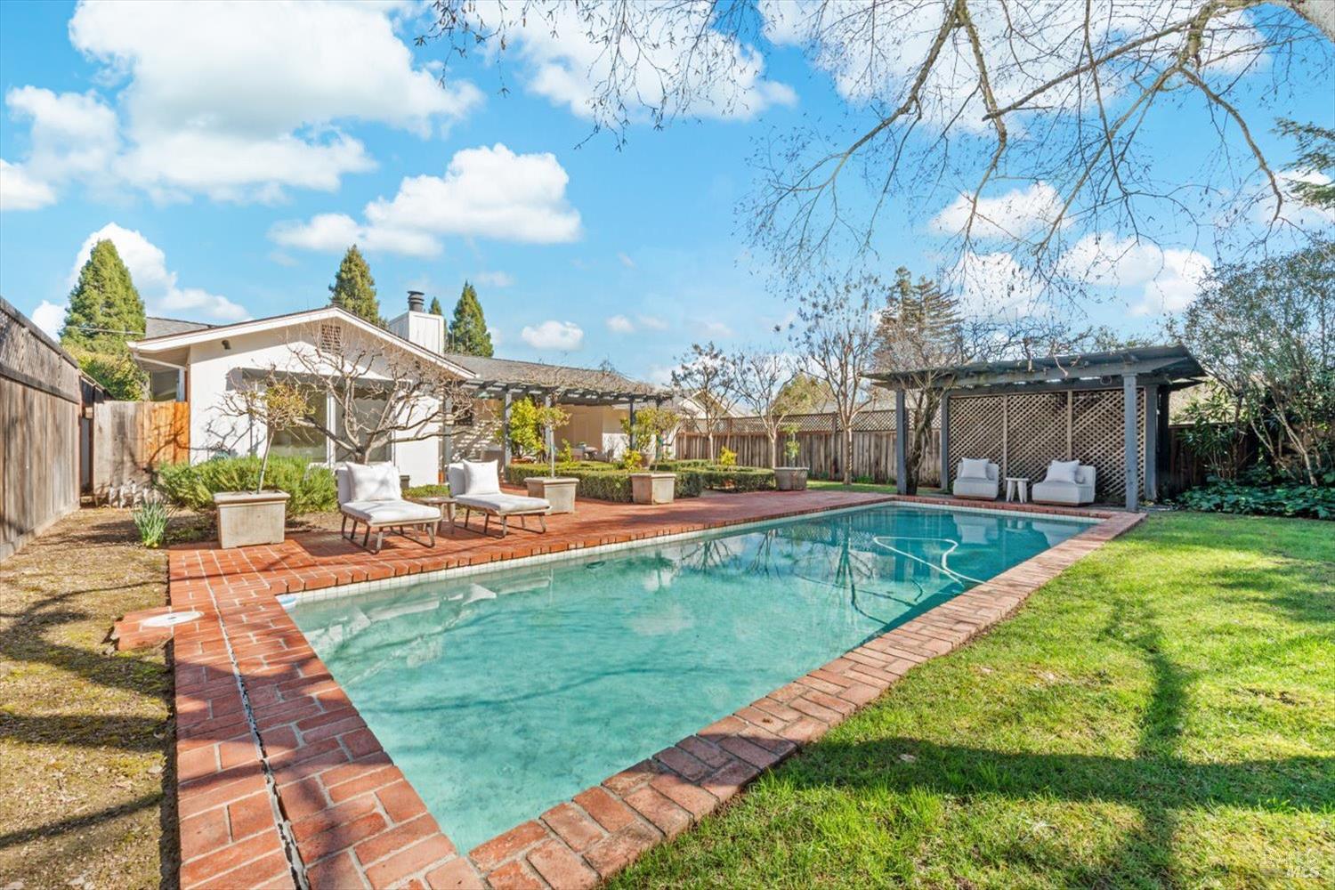 1841 Spring Mountain Road