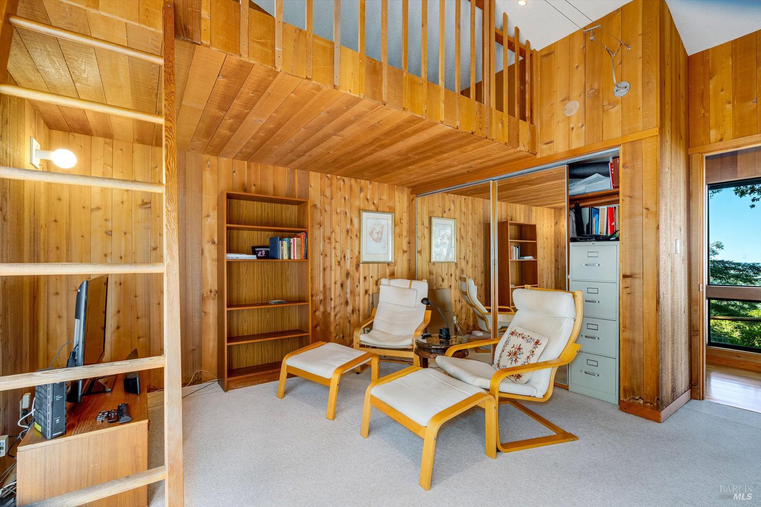 572 Montecito Boulevard