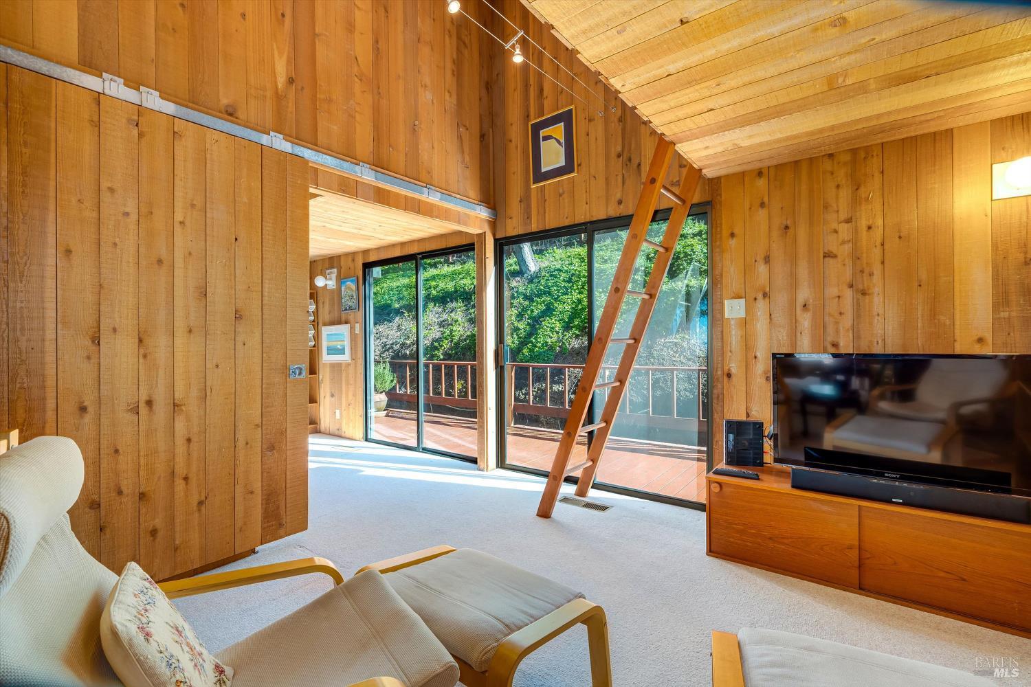 572 Montecito Boulevard