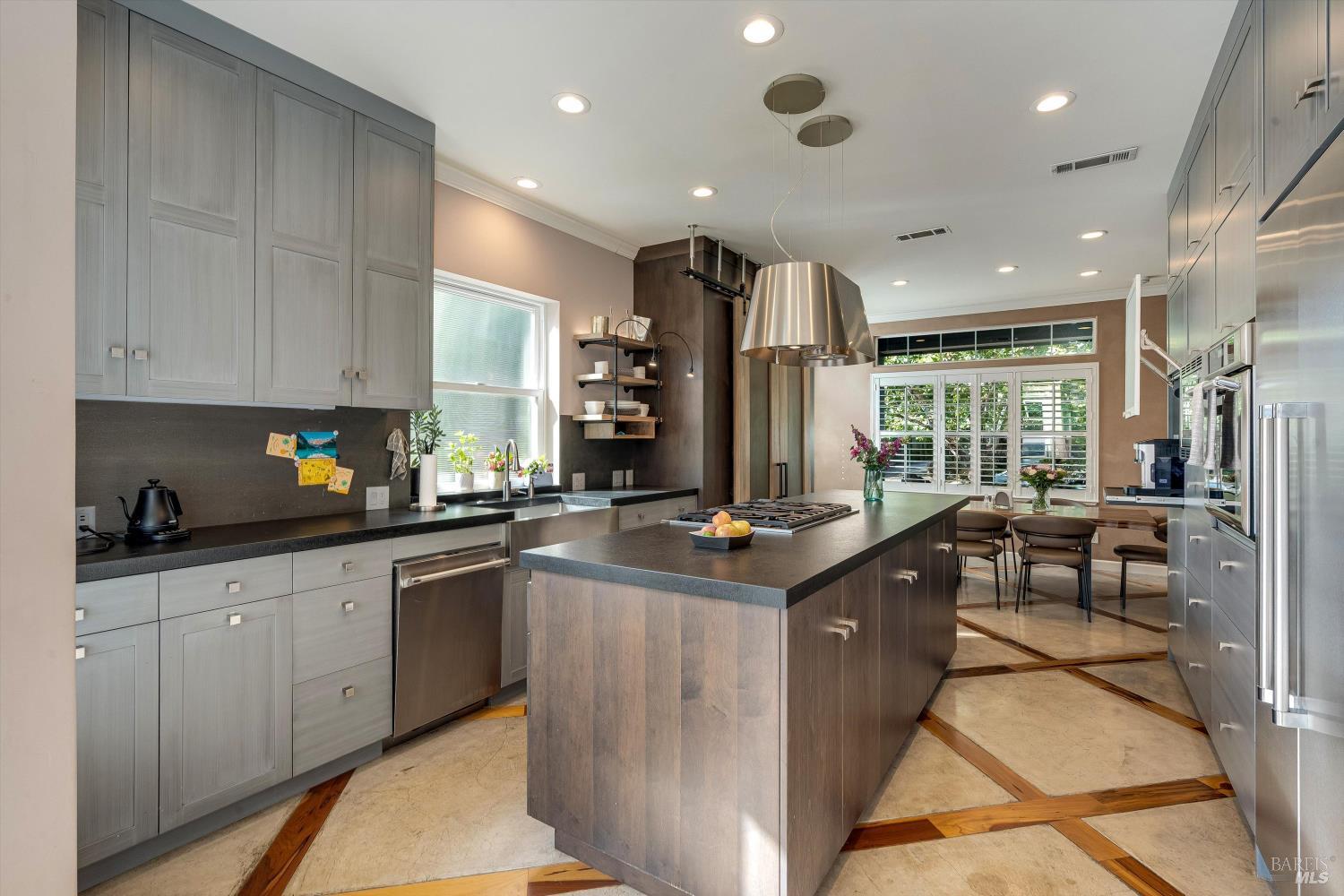 1120 Paulson Court
