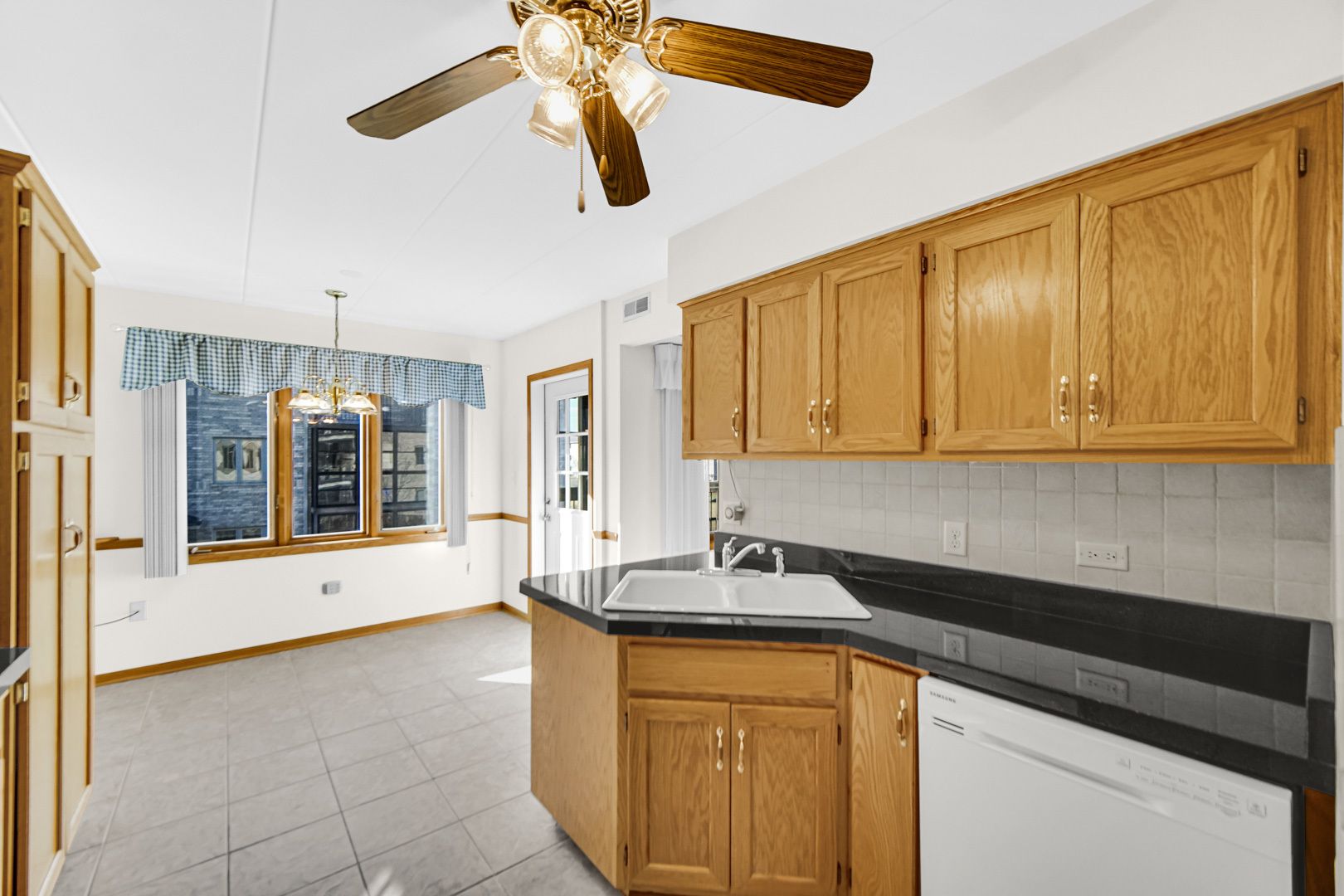 13918 E Leamington Drive Unit: 405