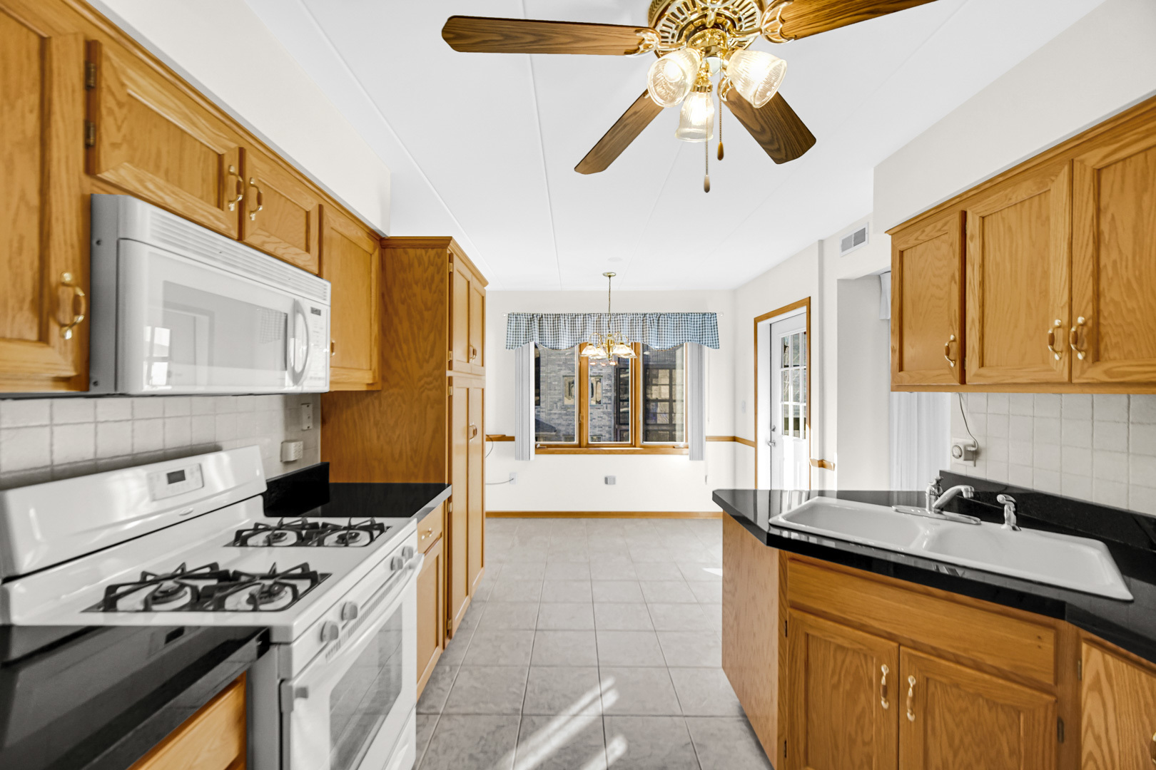 13918 E Leamington Drive Unit: 405