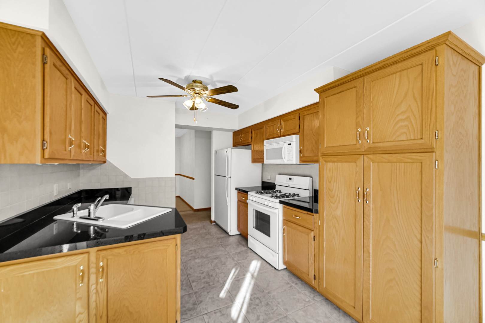 13918 E Leamington Drive Unit: 405