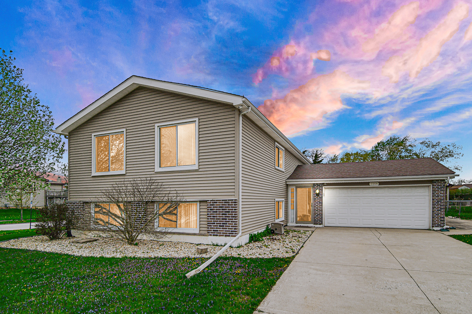 7444 W Hickory Creek Drive