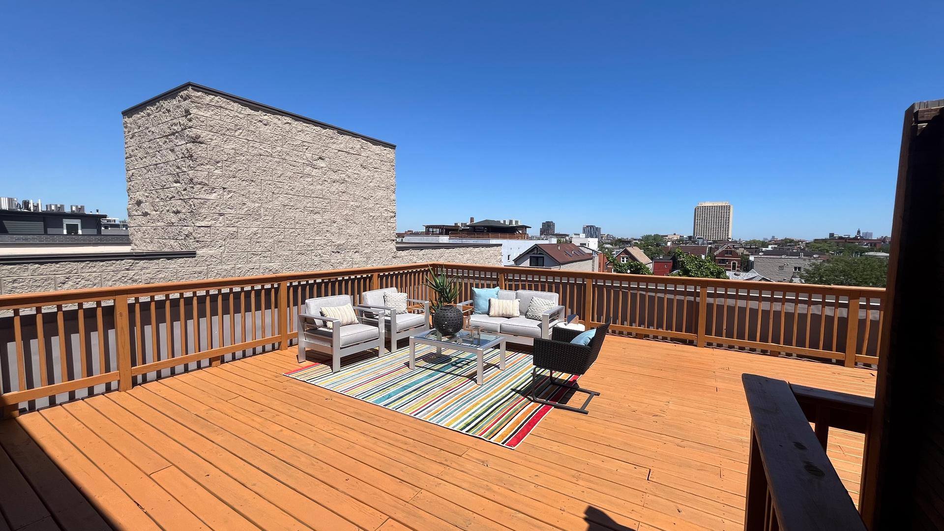 808 N Greenview Avenue Unit: 4A