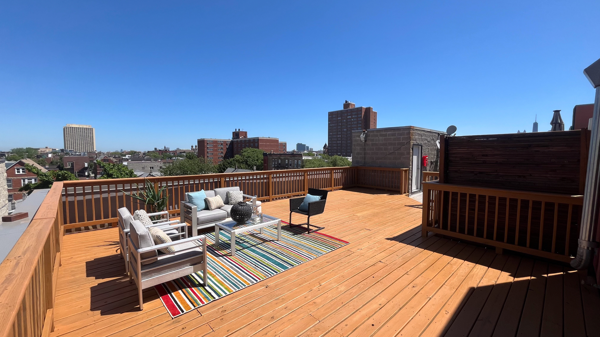 808 N Greenview Avenue Unit: 4A