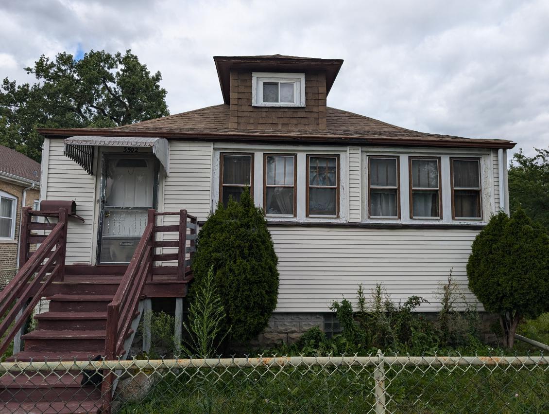 3502 W 65TH Place