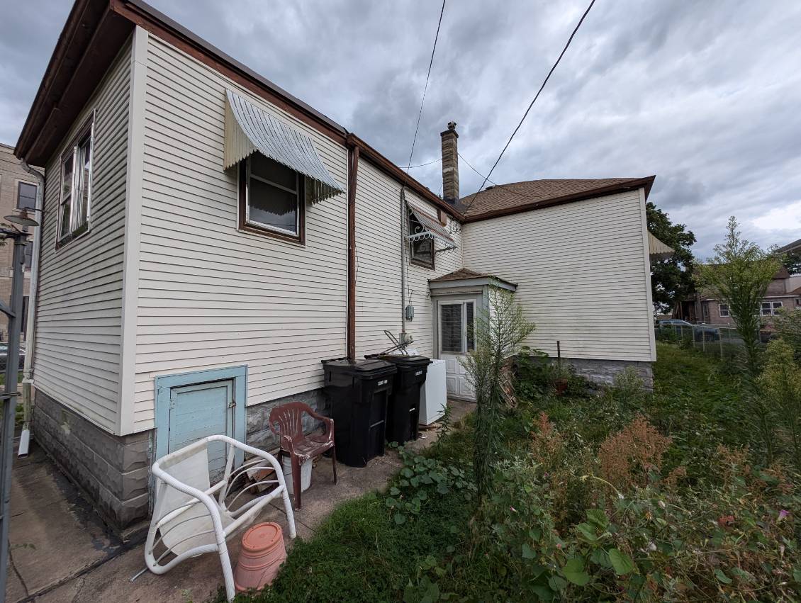 3502 W 65TH Place