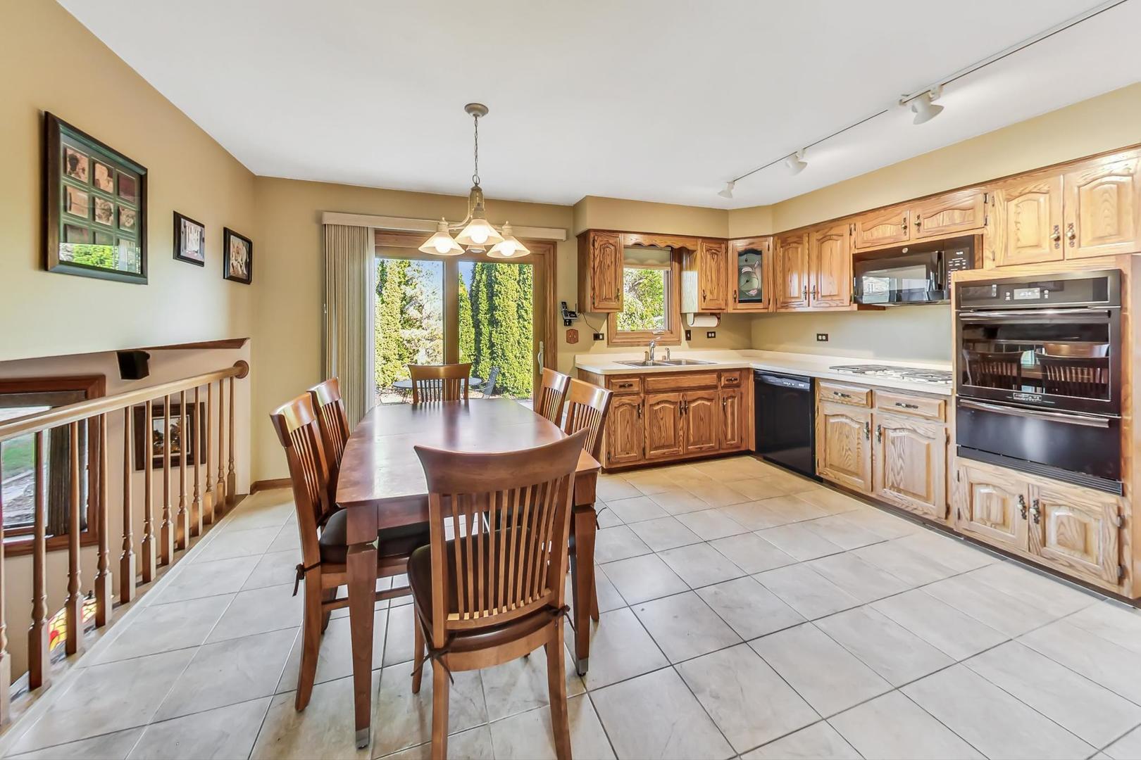 12735 W Tanglewood Circle