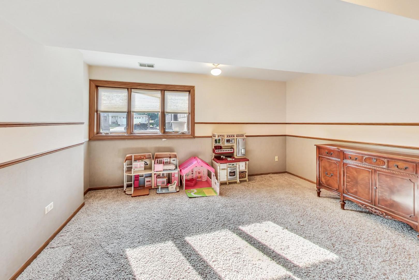 12735 W Tanglewood Circle