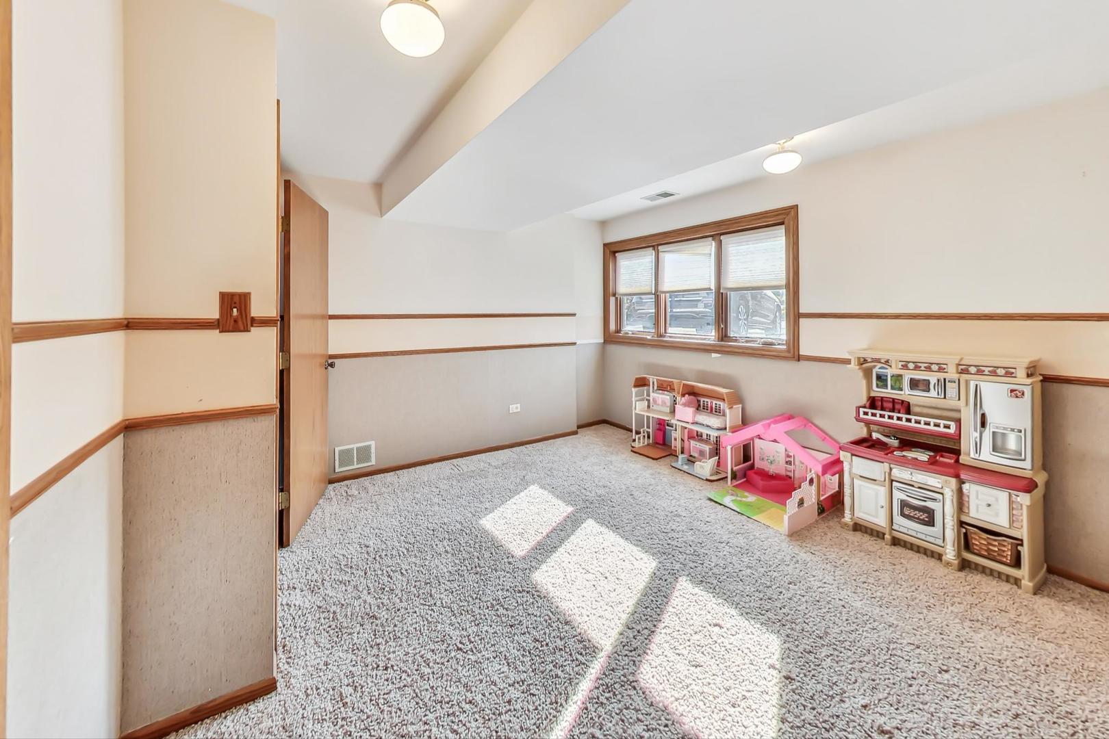 12735 W Tanglewood Circle