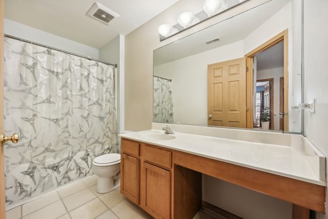 1914 W Cobblestone Road