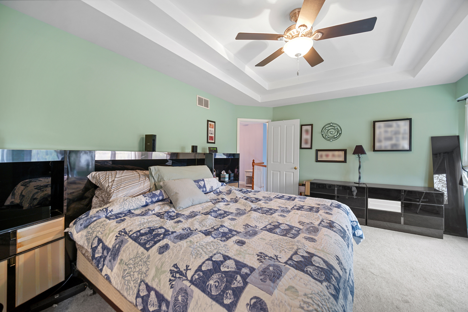 14818 S Hawthorn Circle