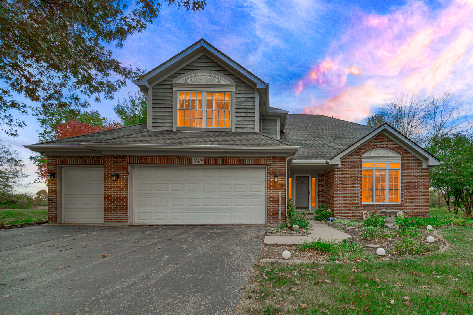 14818 S Hawthorn Circle