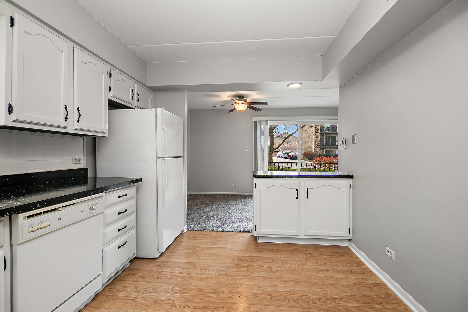 8154 168th Place Unit: 1-E