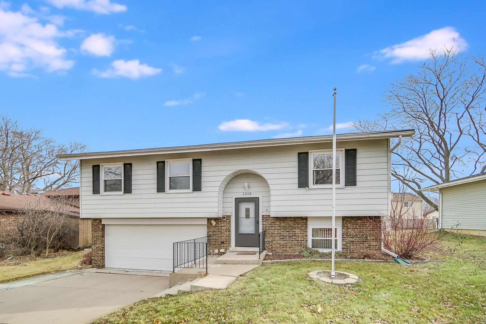 1418 Summit Drive