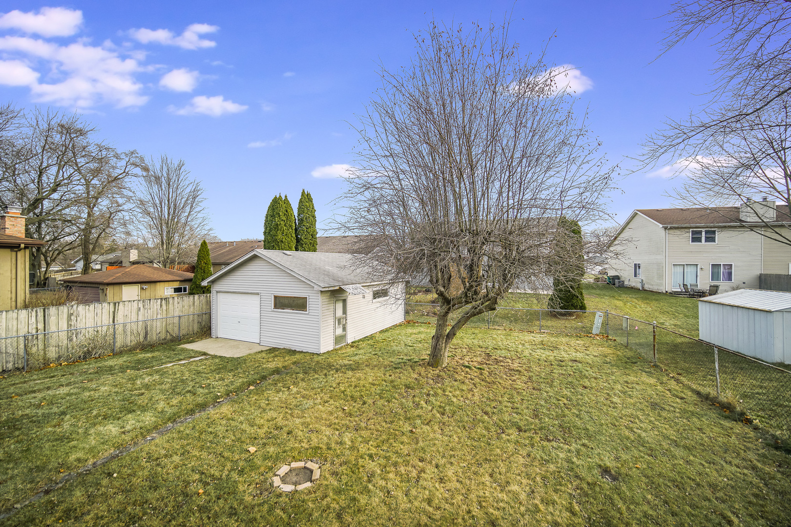 1418 Summit Drive