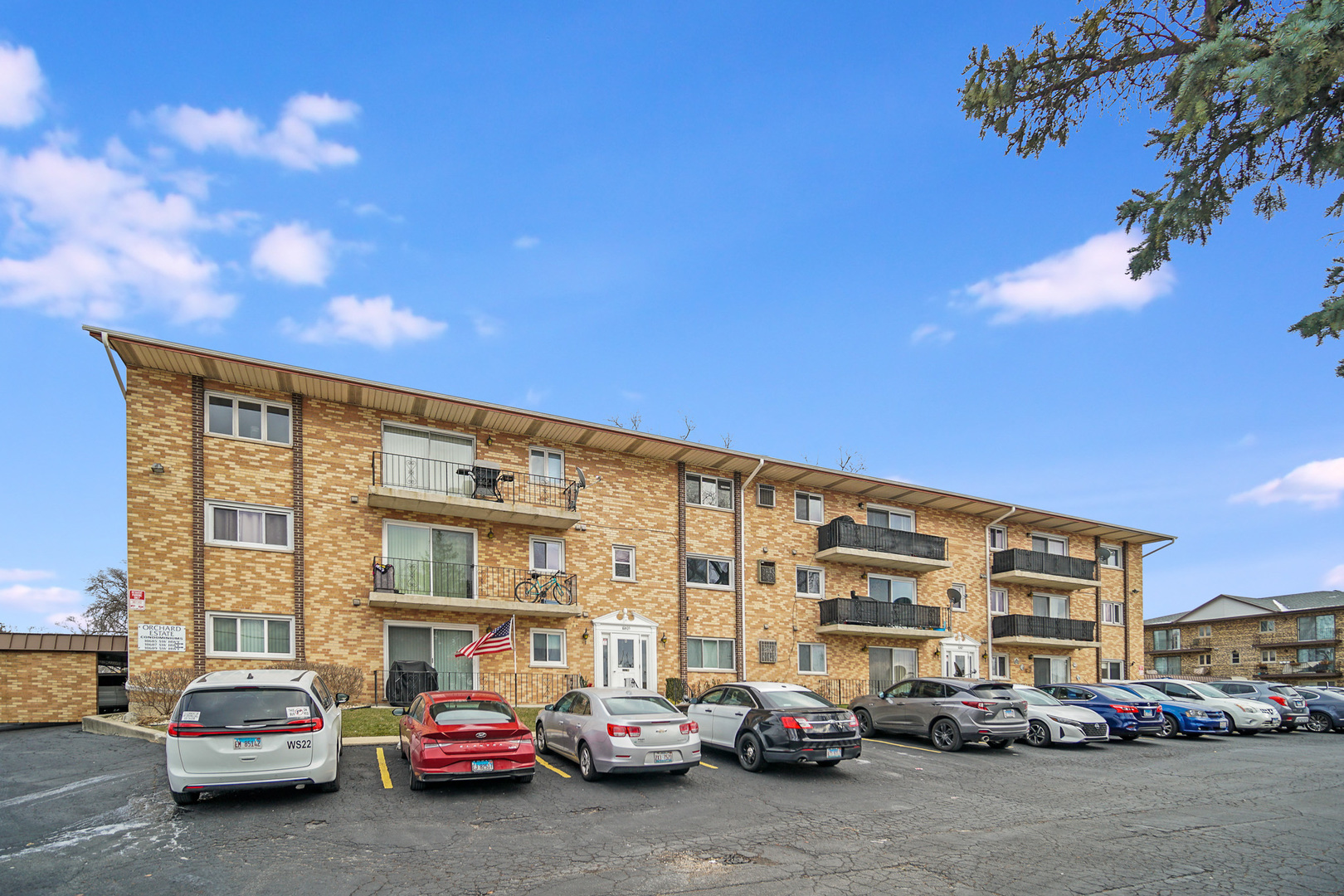 10605 Southwest Highway Unit: 1D