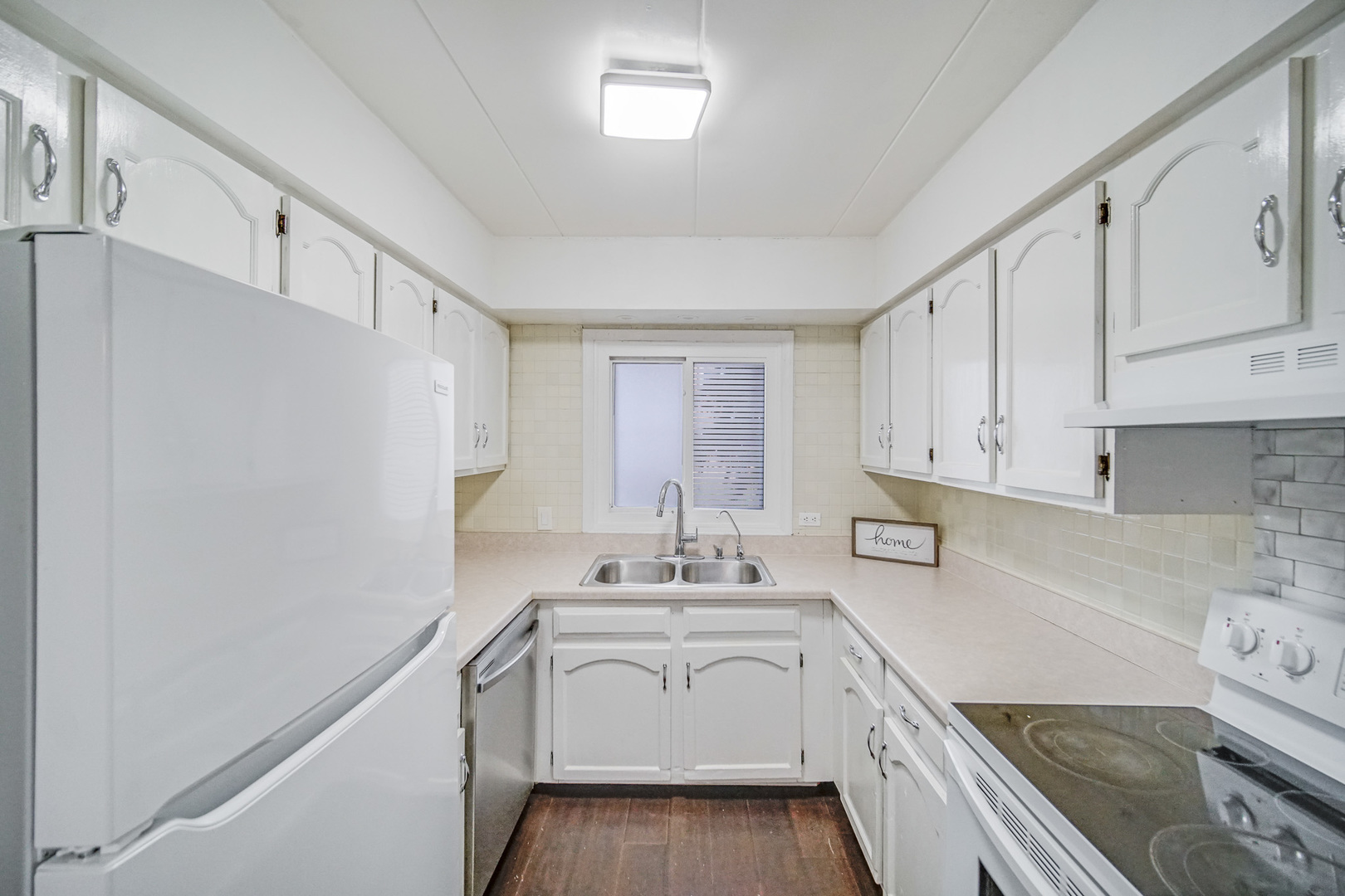 10605 Southwest Highway Unit: 1D