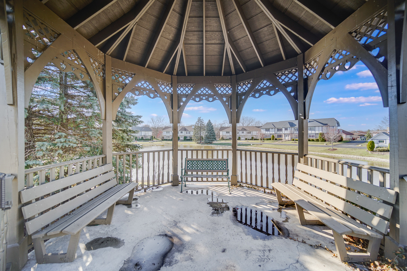 8 Saint Moritz Drive Unit: 201