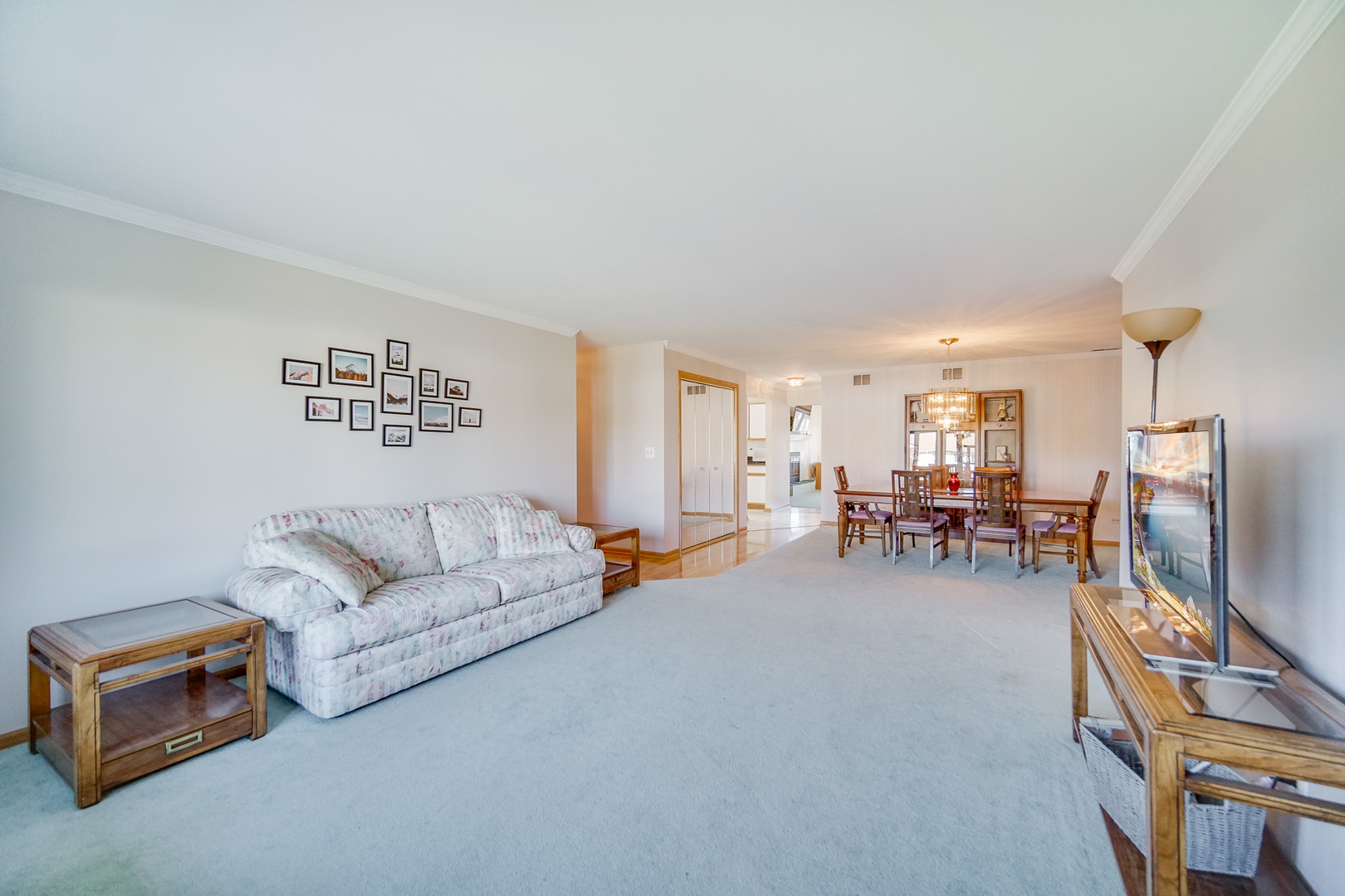 8 Saint Moritz Drive Unit: 201