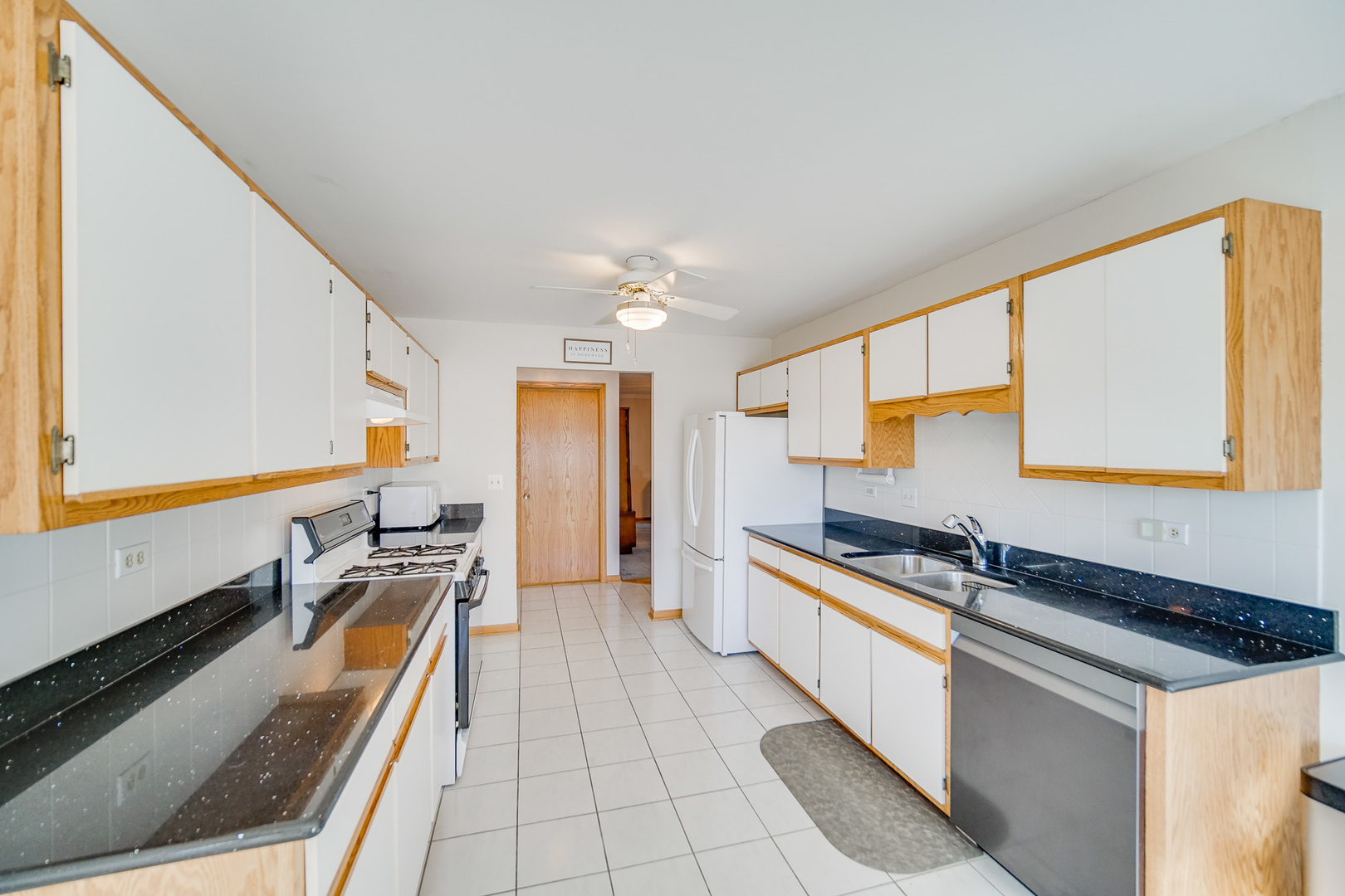 8 Saint Moritz Drive Unit: 201
