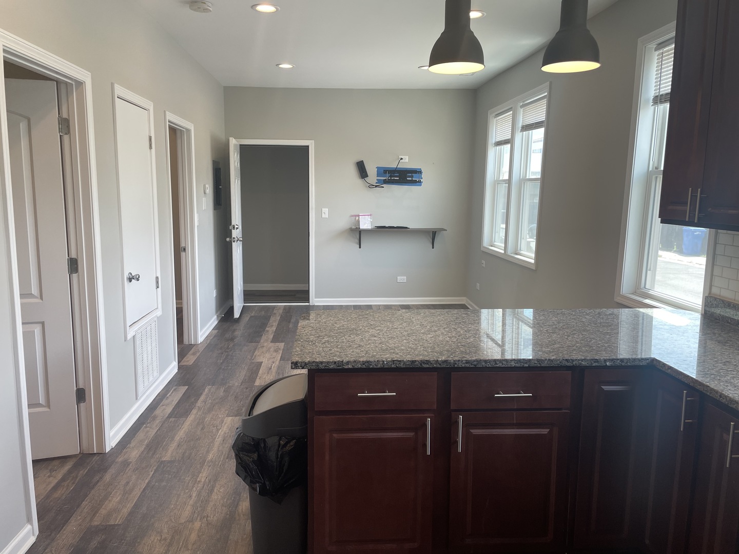 1935 S Jefferson Street Unit: 2R