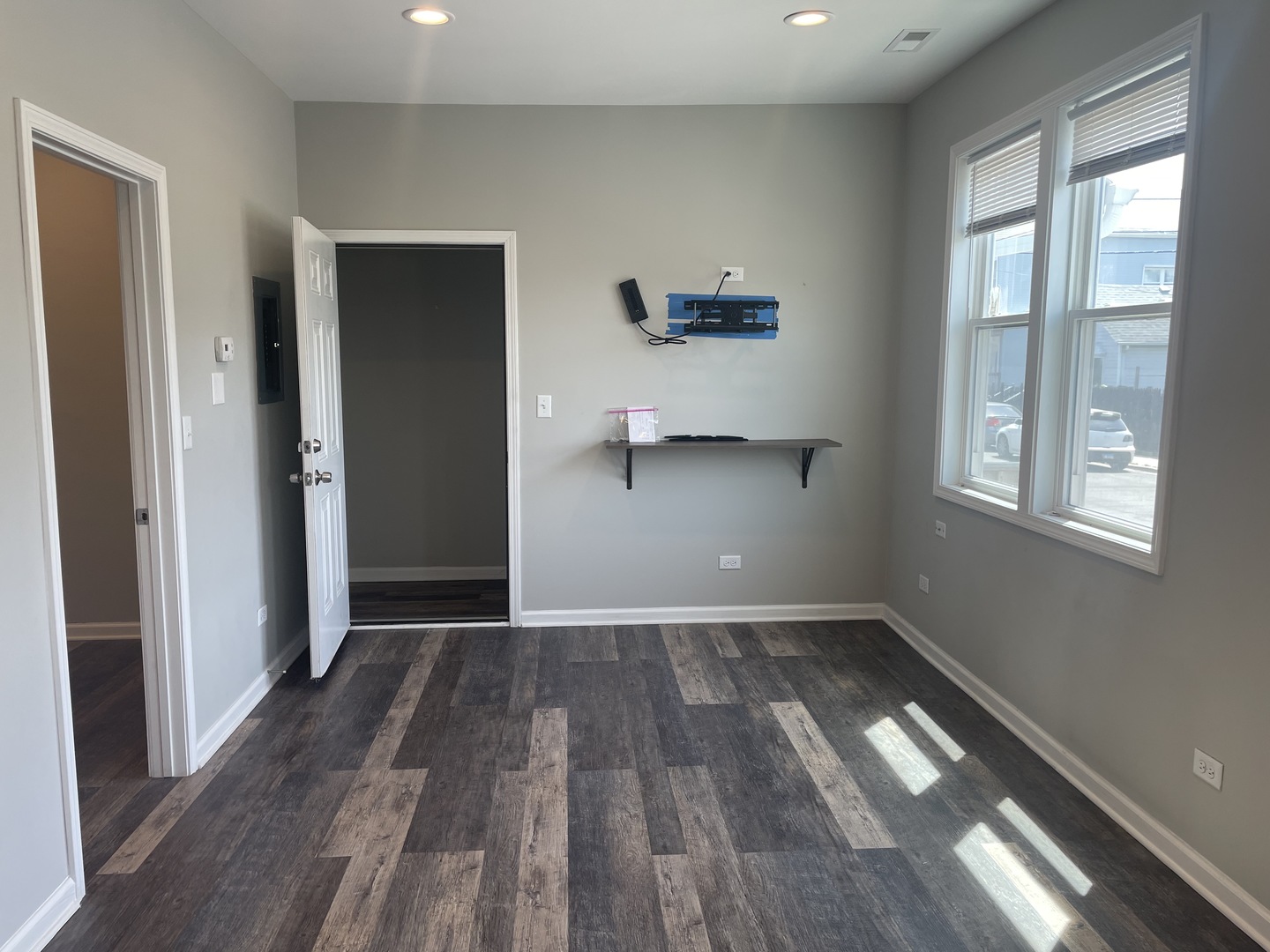 1935 S Jefferson Street Unit: 2R