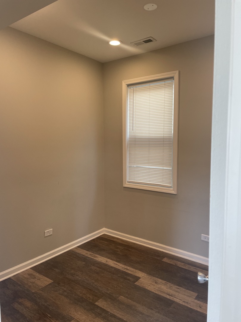 1935 S Jefferson Street Unit: 2R