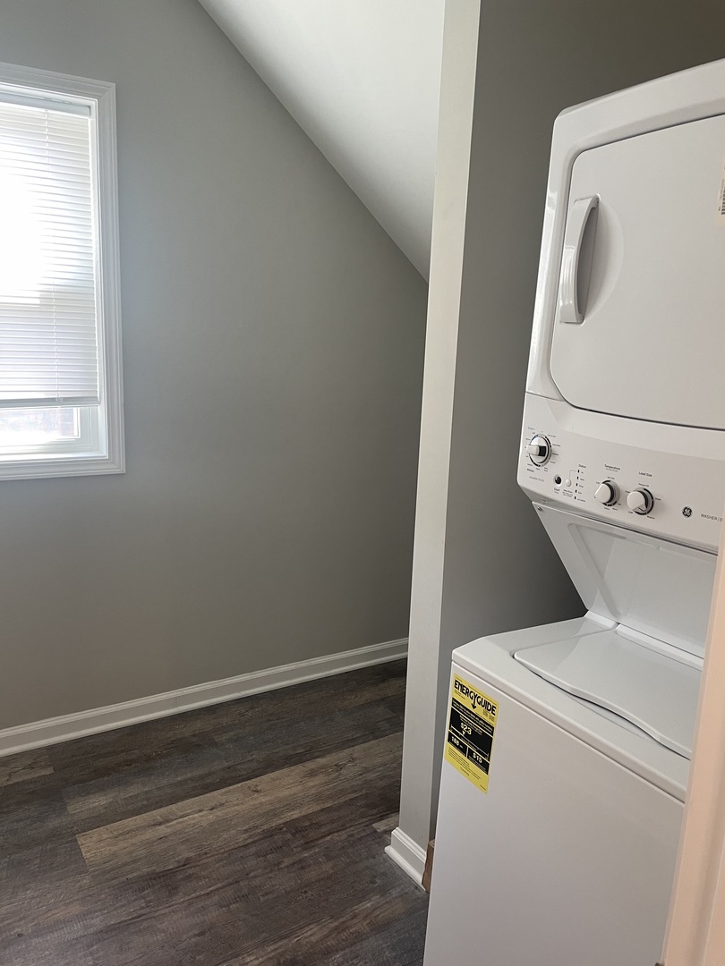1935 S Jefferson Street Unit: 2R