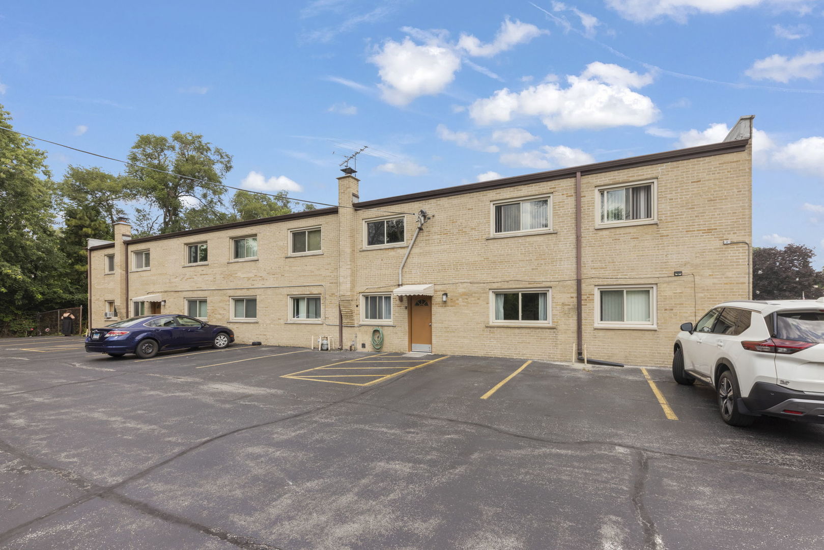 12820 S 71st Avenue Unit: 201