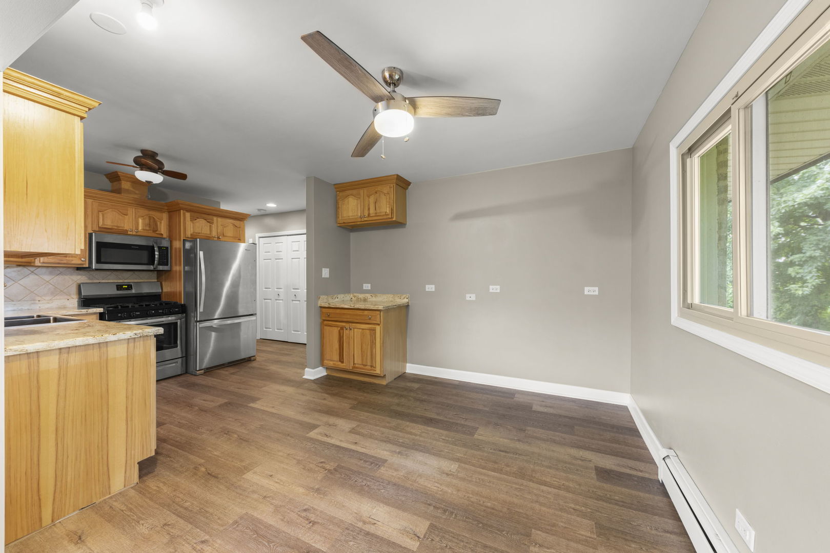12820 S 71st Avenue Unit: 201