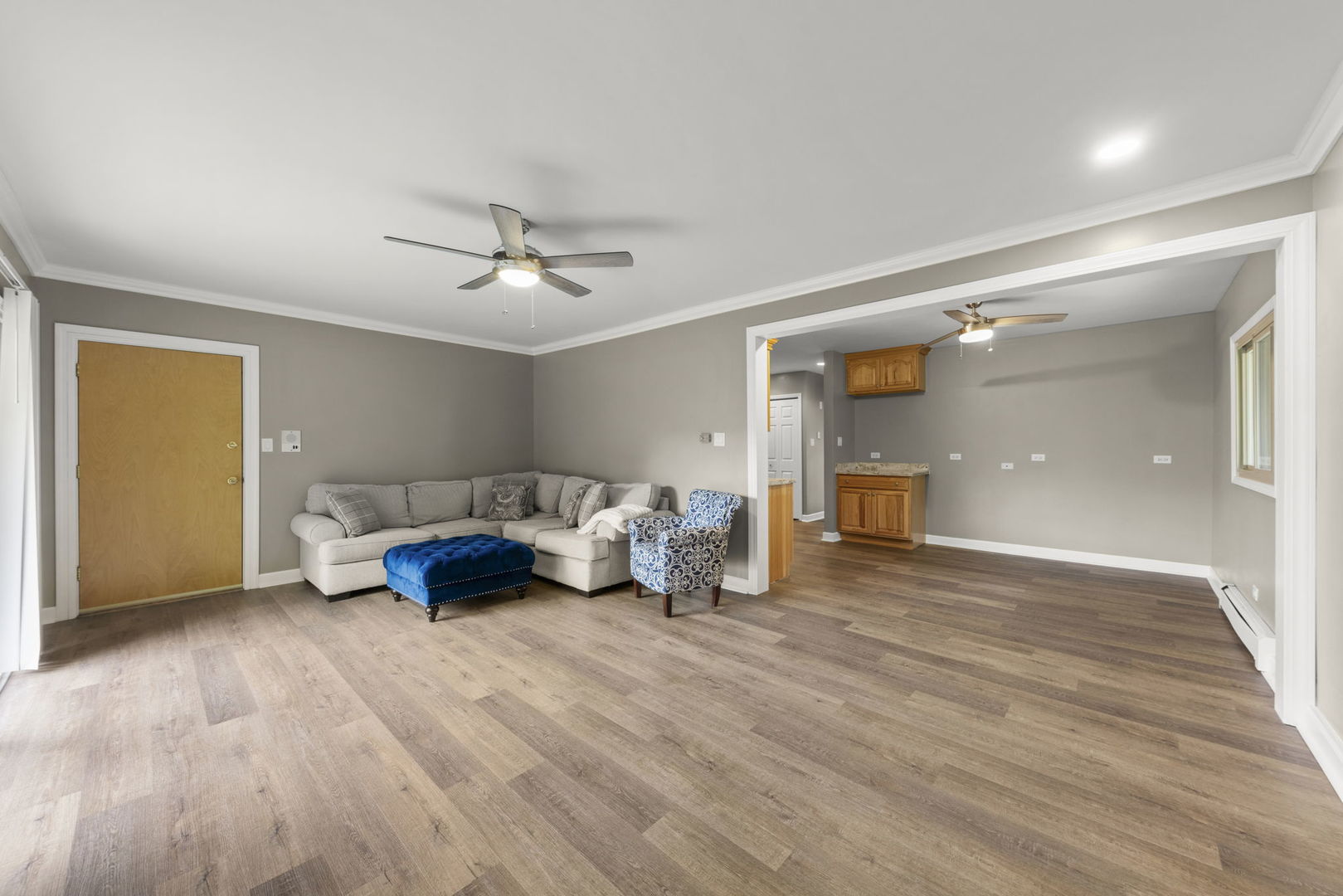 12820 S 71st Avenue Unit: 201