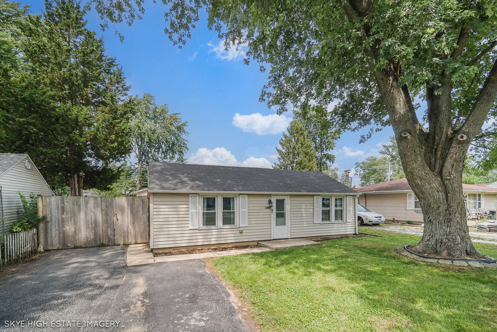 2417 Grape Street