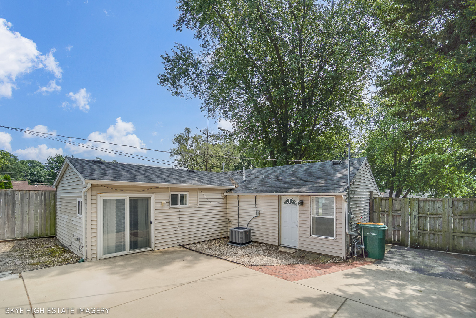 2417 Grape Street