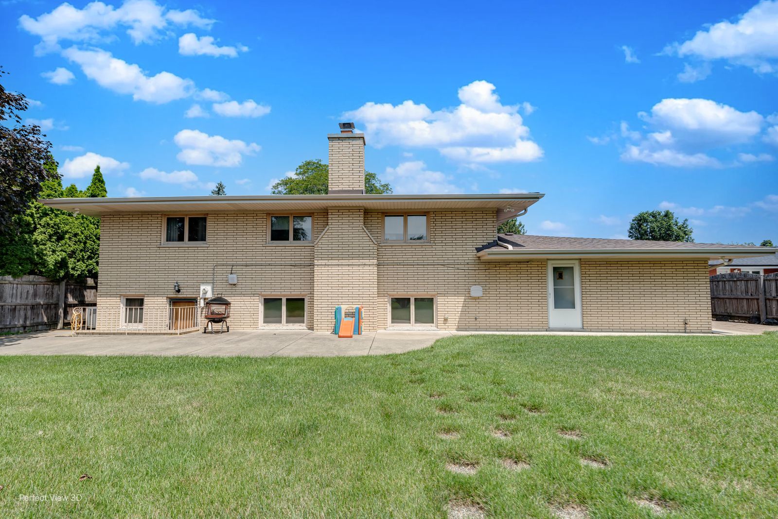 6715 W Wyandot Drive