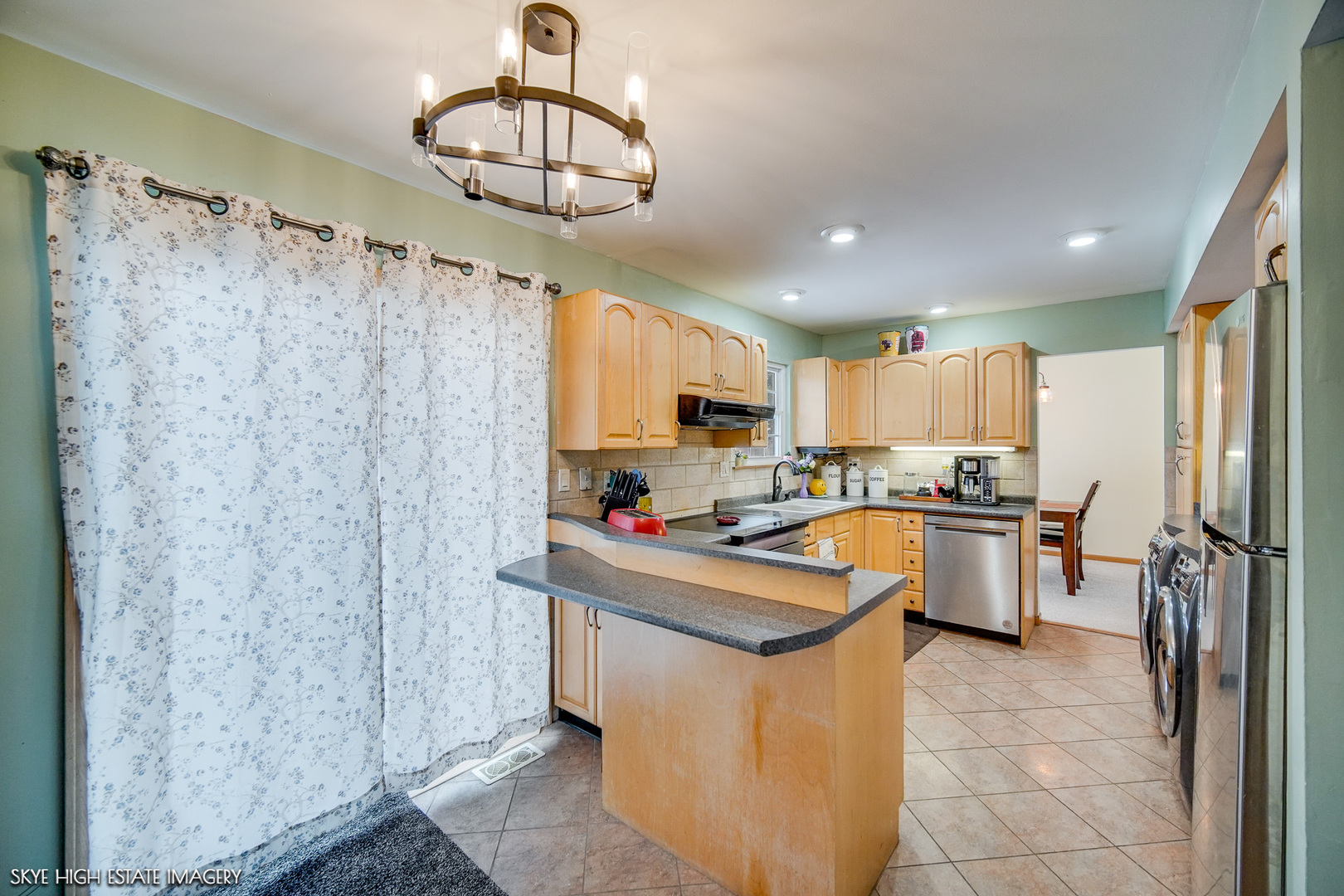 1465 Bridgeport Lane