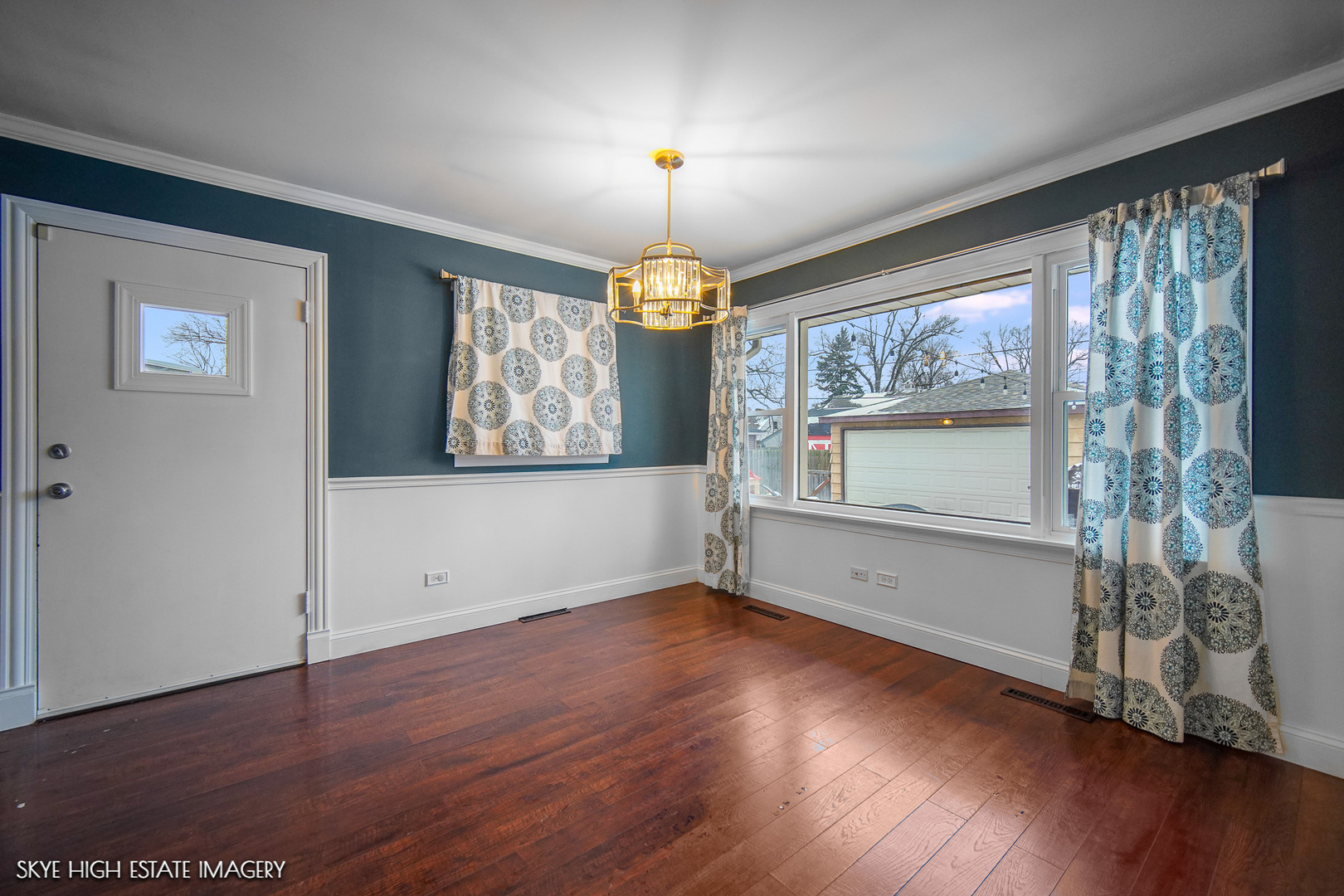 11326 S Nashville Avenue