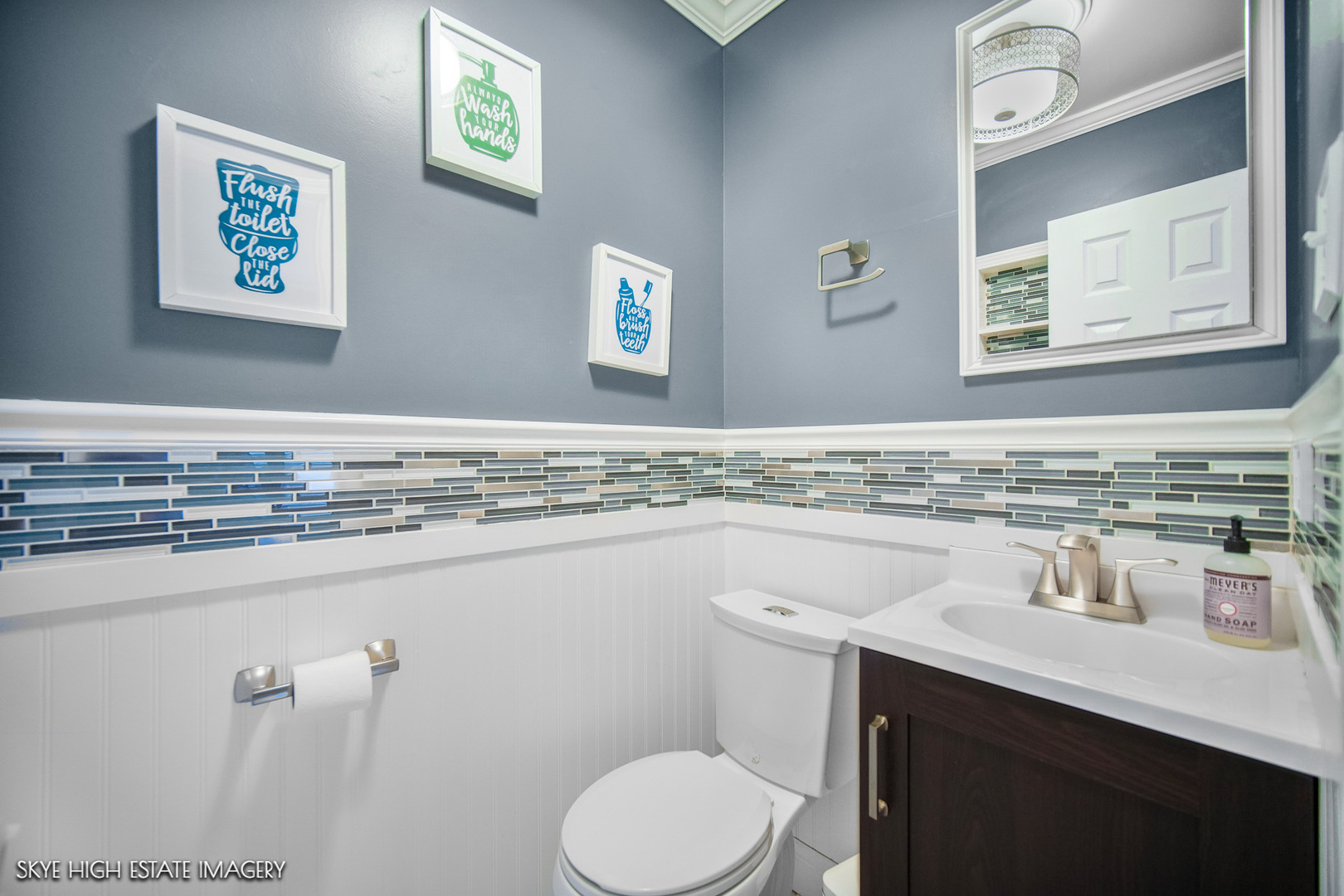 11326 S Nashville Avenue