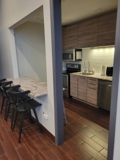 645 N KINGSBURY Street Unit: 2006