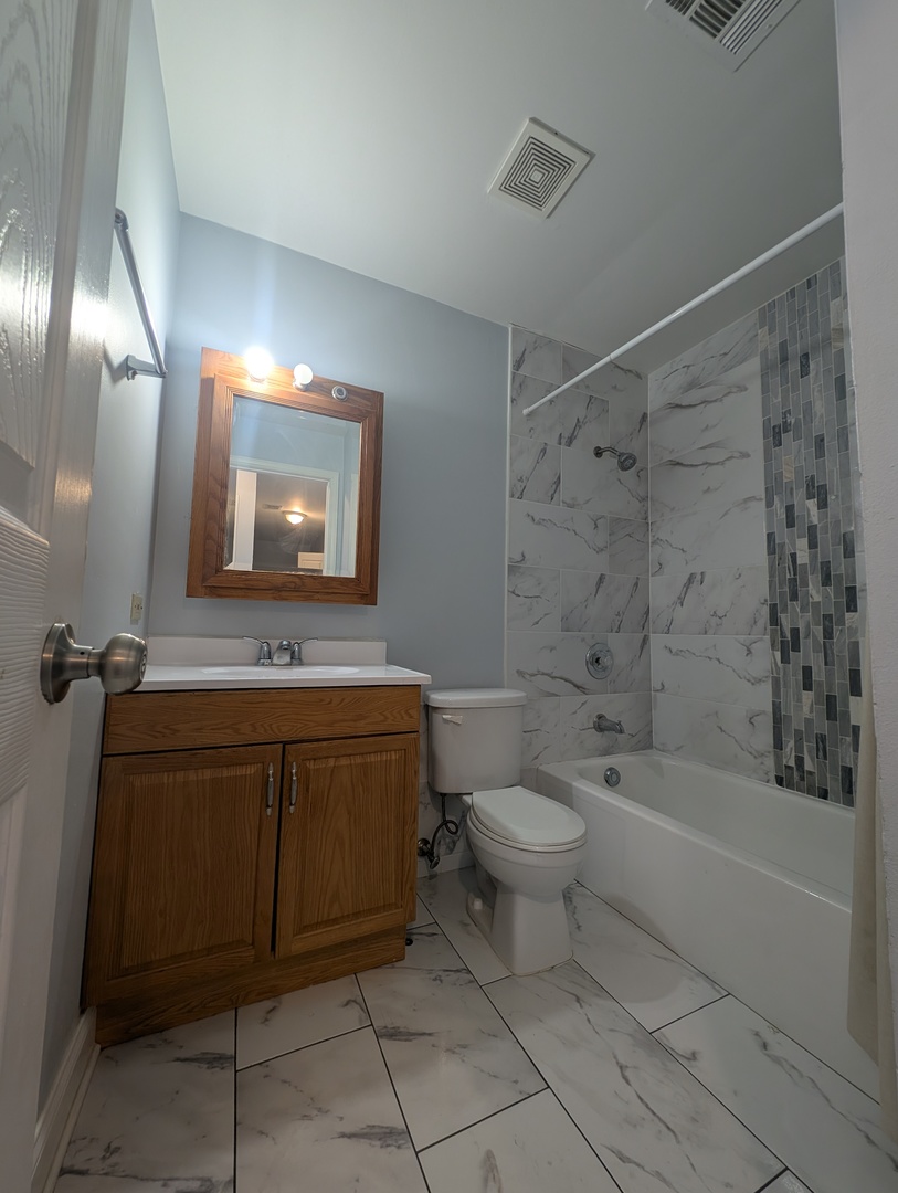 9024 Lincoln Court Unit: 306